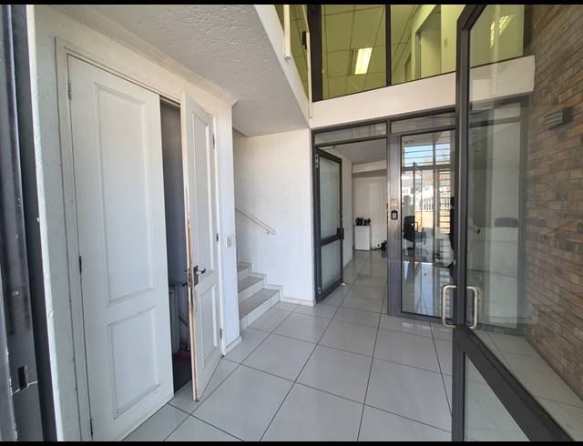 722M² OFFICE FOR SALE IN RIVONIA